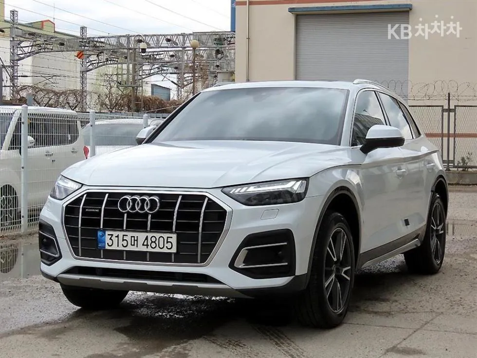 Audi The New Q5(FY) 45 TFSI Quattro 기본형 - фото 1
