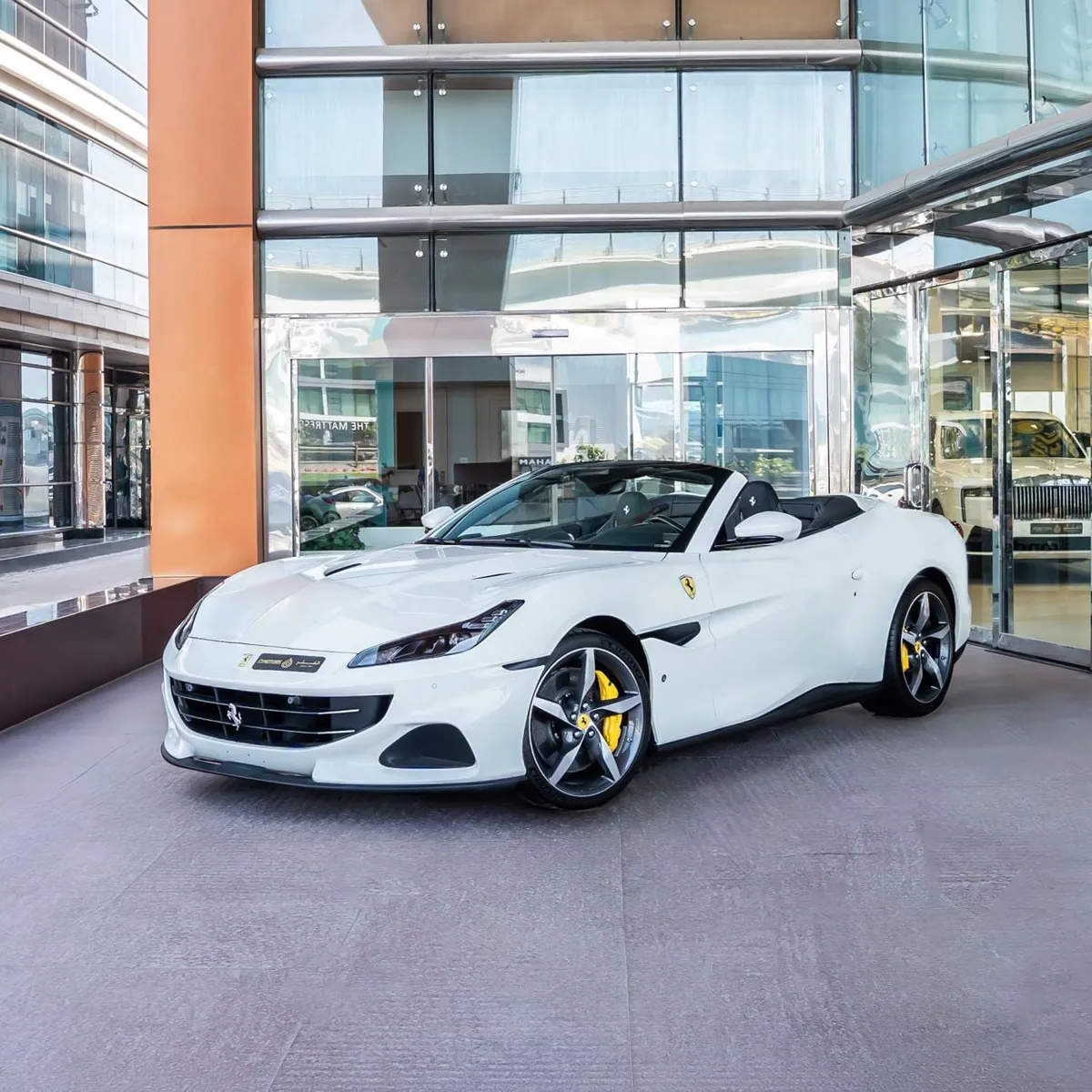 Ferrari Portofino - фото 1