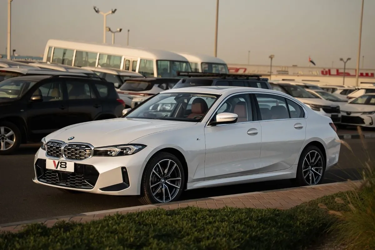 BMW 325i - фото 1