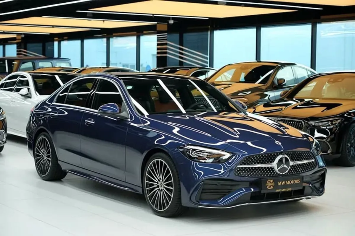 Mercedes-Benz C 200 - фото 1