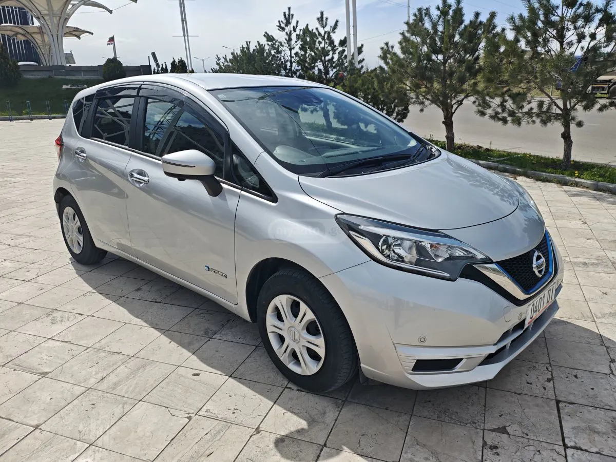 Nissan Note - фото 1