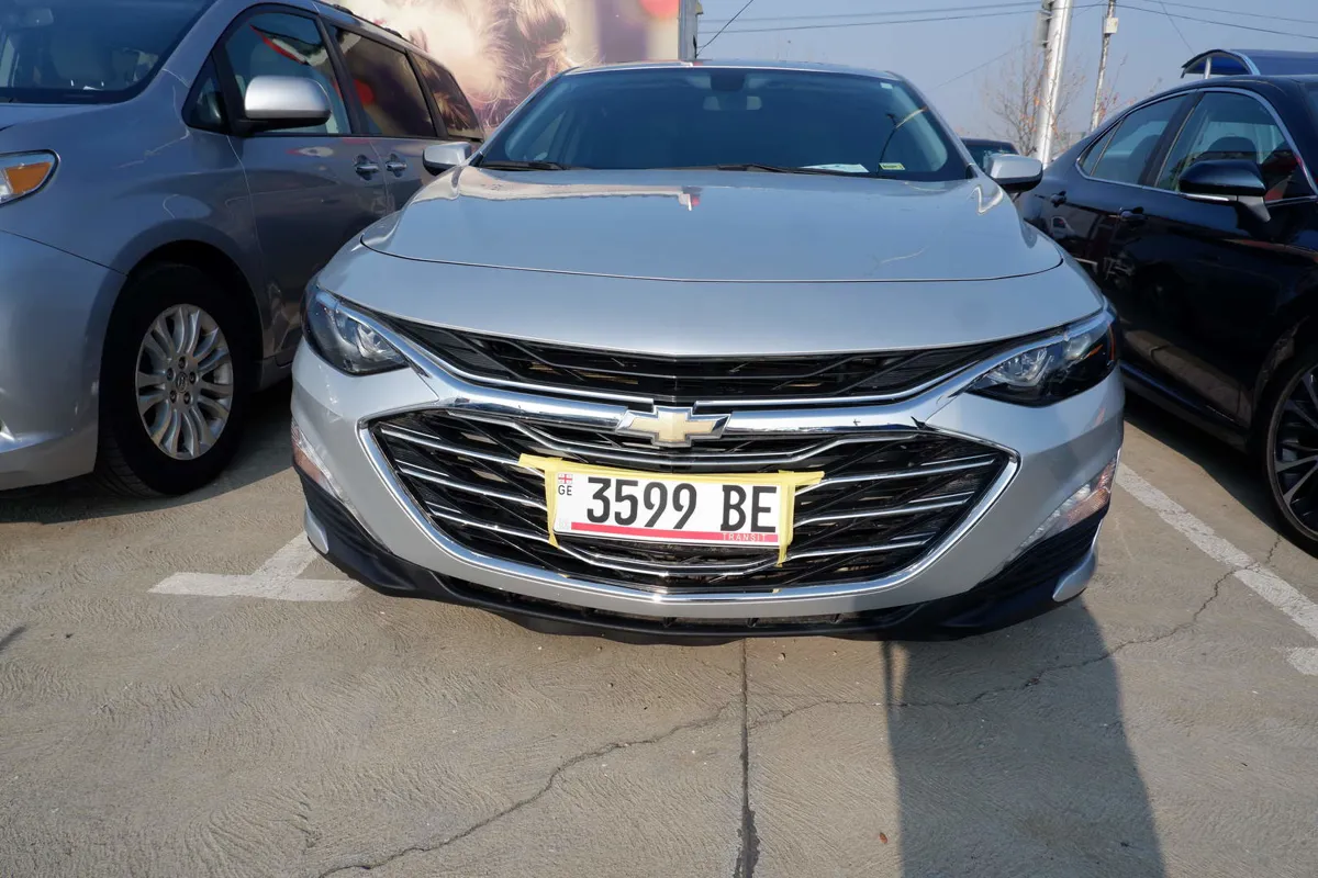 Chevrolet Malibu - фото 1
