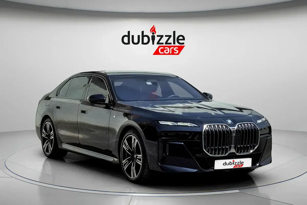 BMW 7-Series - фото 1