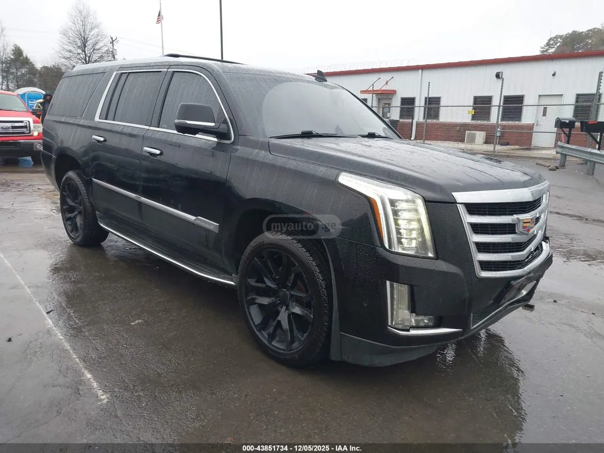 Cadillac Escalade - фото 1