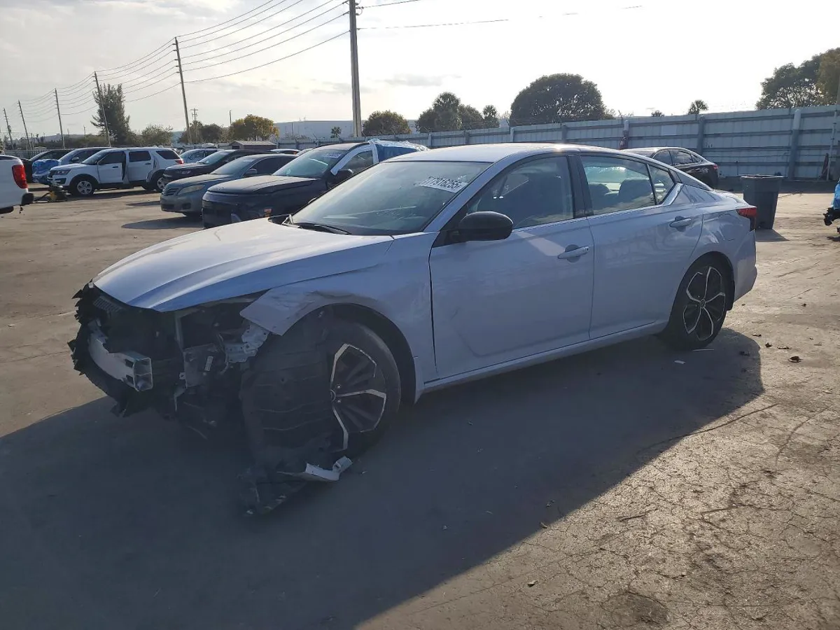 NISS ALTIMA 2.5 SR - фото 1