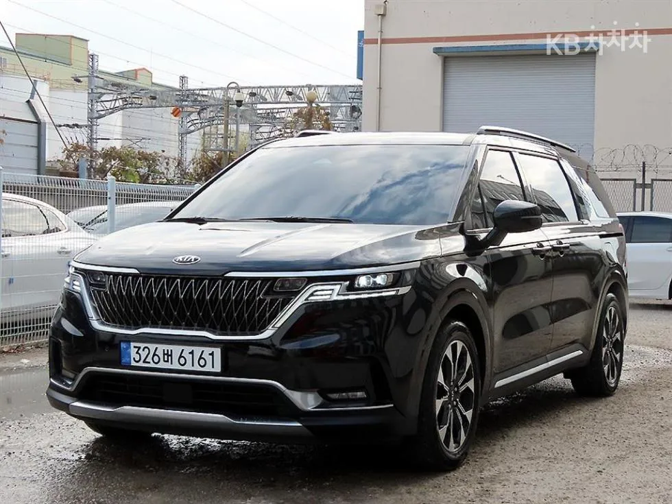 Kia 카니발 4세대 G3.5 GDI 9인승 시그니처 - фото 1