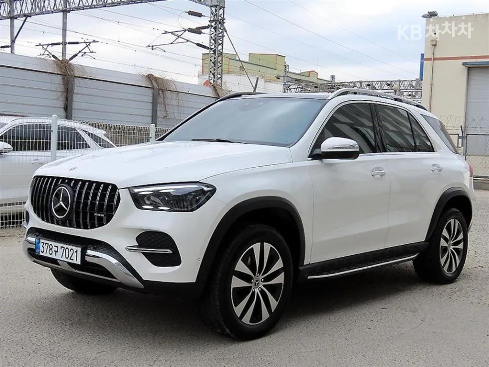 Mercedes-Benz GLE (V167) 300 d 4Matic - фото 1