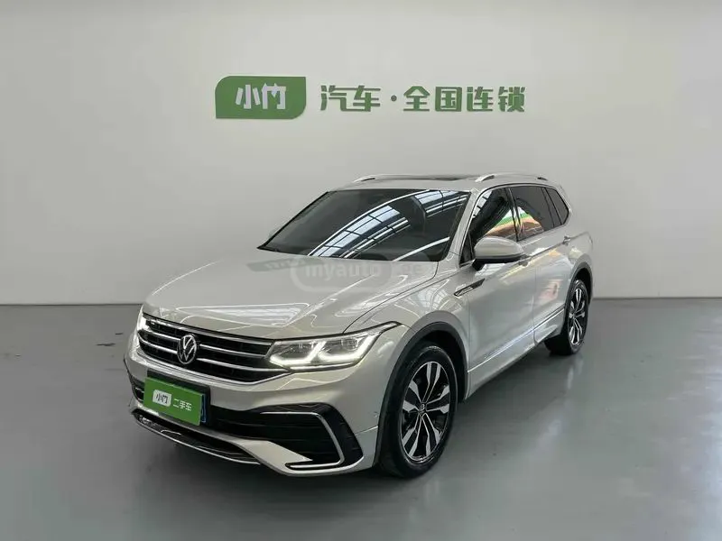 Volkswagen Tiguan - фото 1
