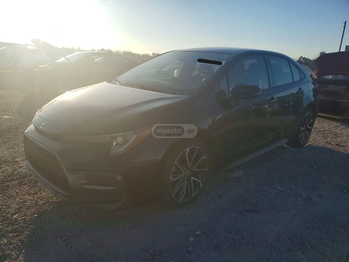 Toyota Corolla - фото 1