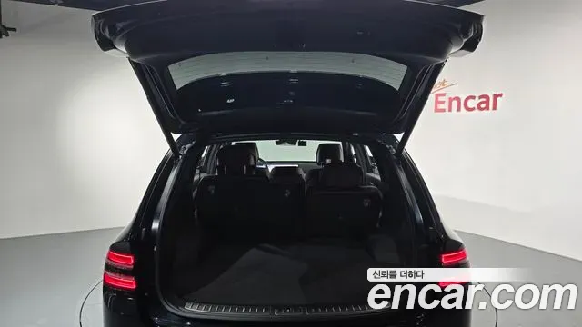 Genesis GV80 - фото 1