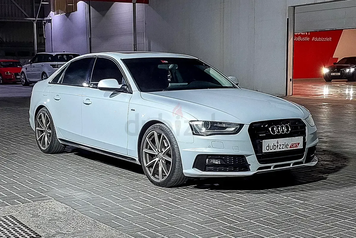 Audi A4 - фото 1