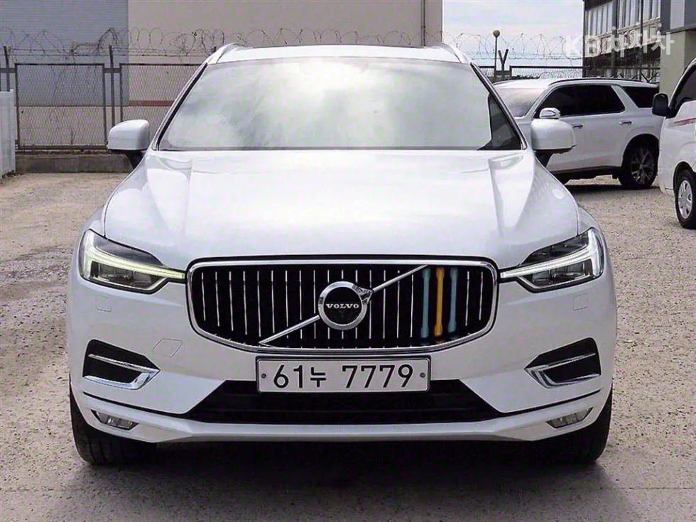 Volvo XC60 T6 AWD 3.0 - фото 1