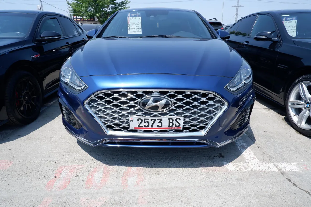 Hyundai Sonata - фото 1