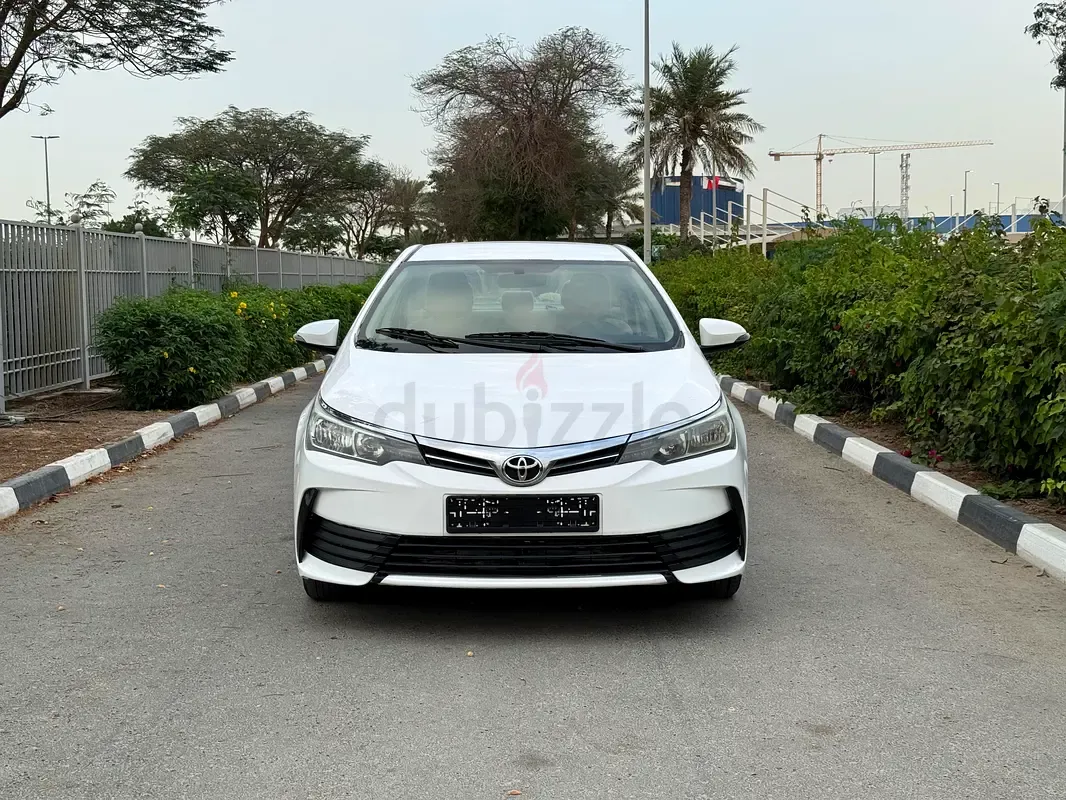 Toyota Corolla - фото 1