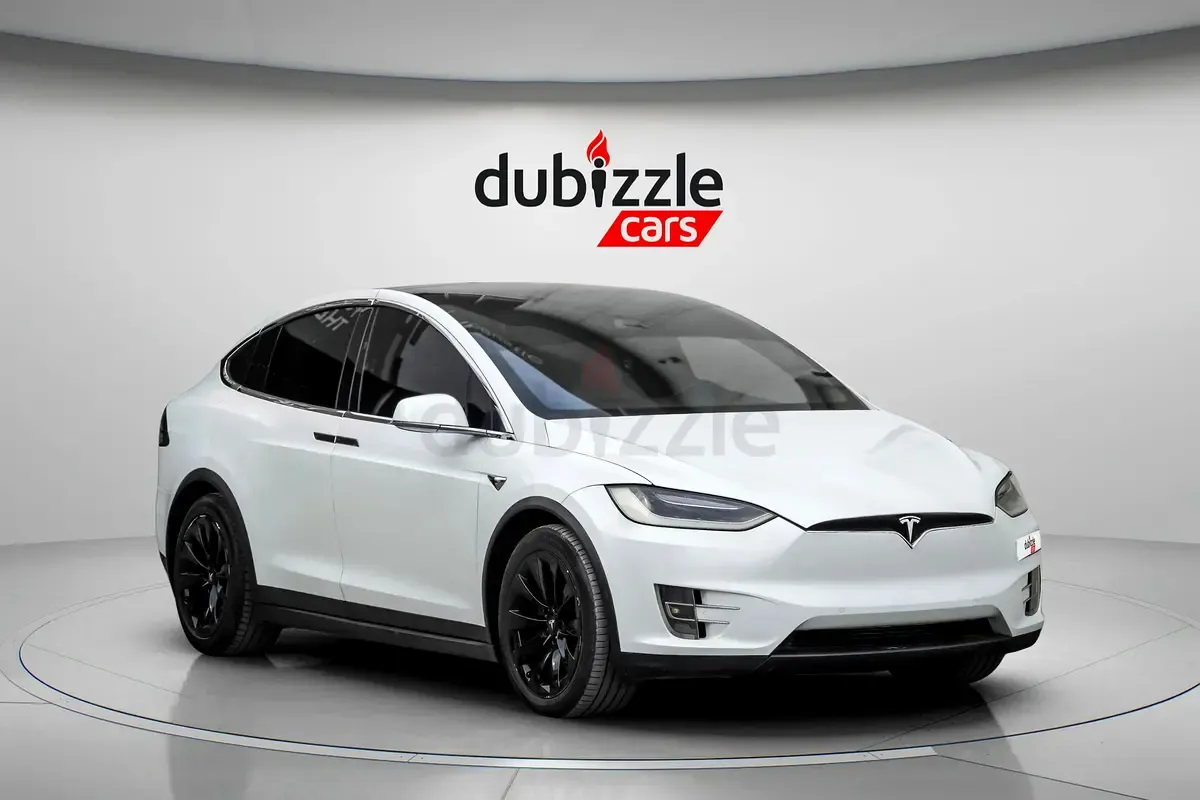 Tesla Model X - фото 1