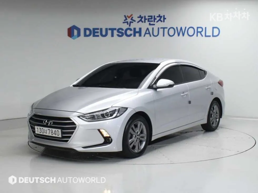 Hyundai 아반떼AD 1.6 e-VGT 스마트 스페셜 - фото 1