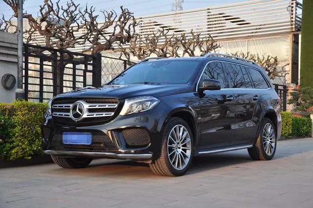 Mercedes-Benz GLS - фото 1