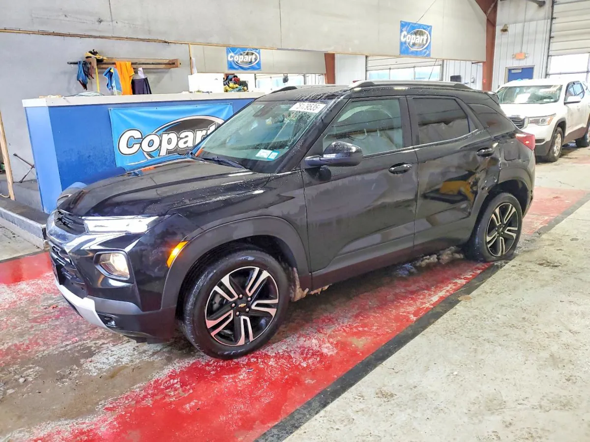 CHEVROLET TRAILBLAZER - фото 1