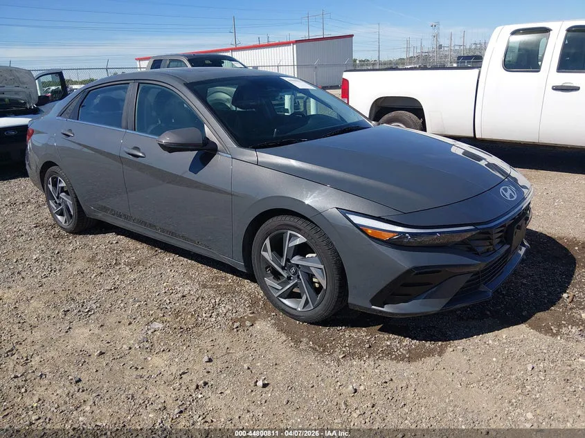 HYUNDAI ELANTRA LIMITED - фото 1