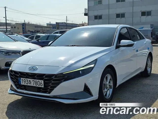 Hyundai AVANTE - фото 1