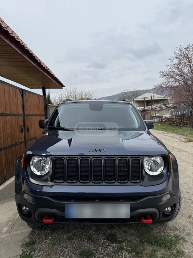 Jeep Renegade - фото 1