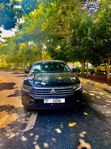 Volkswagen Jetta - фото 1