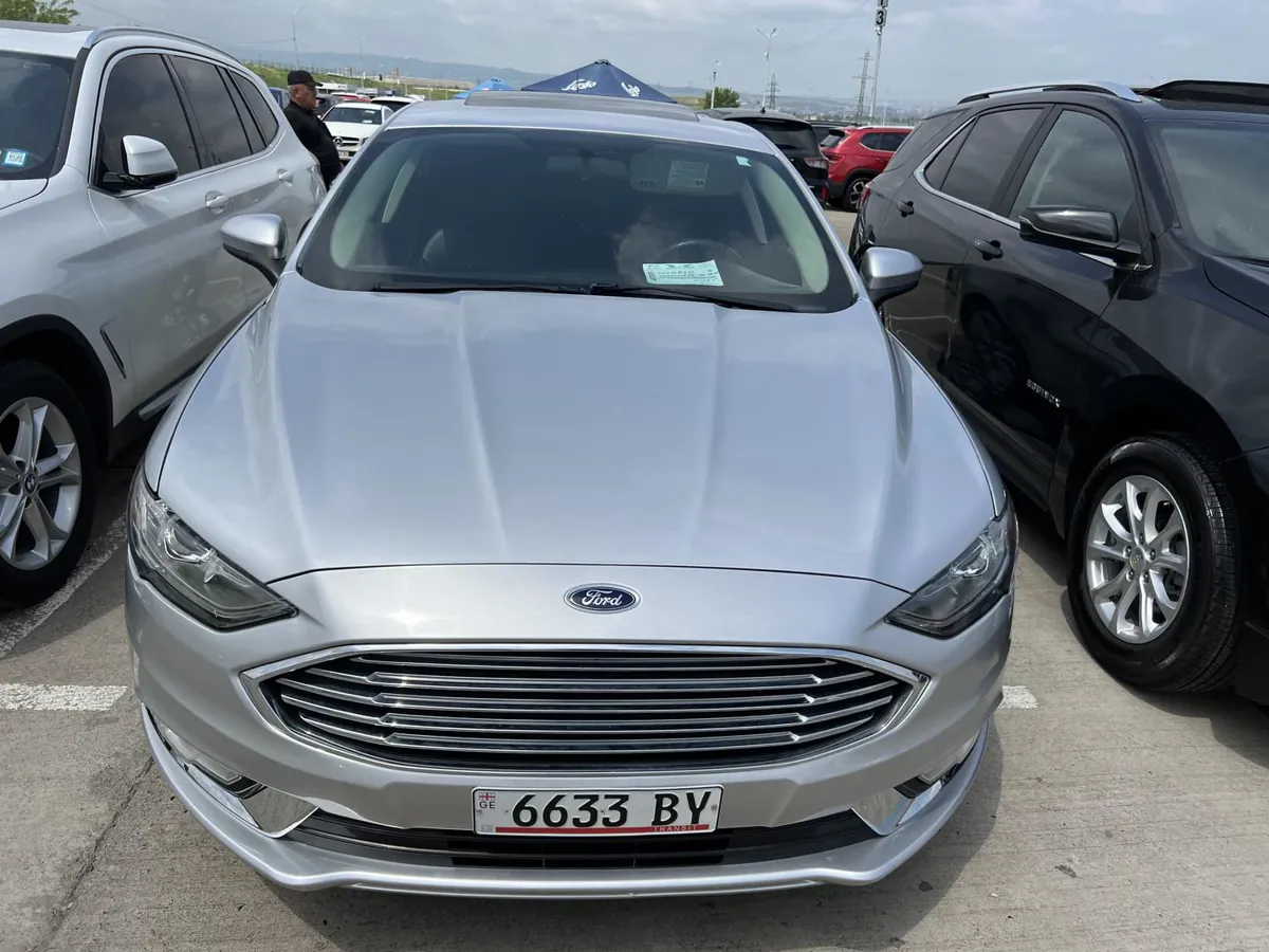 Ford Fusion - фото 1