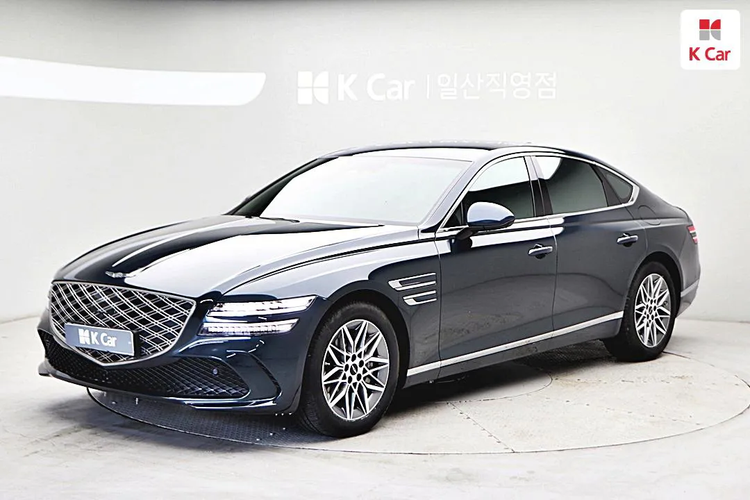 Genesis G80 - фото 1