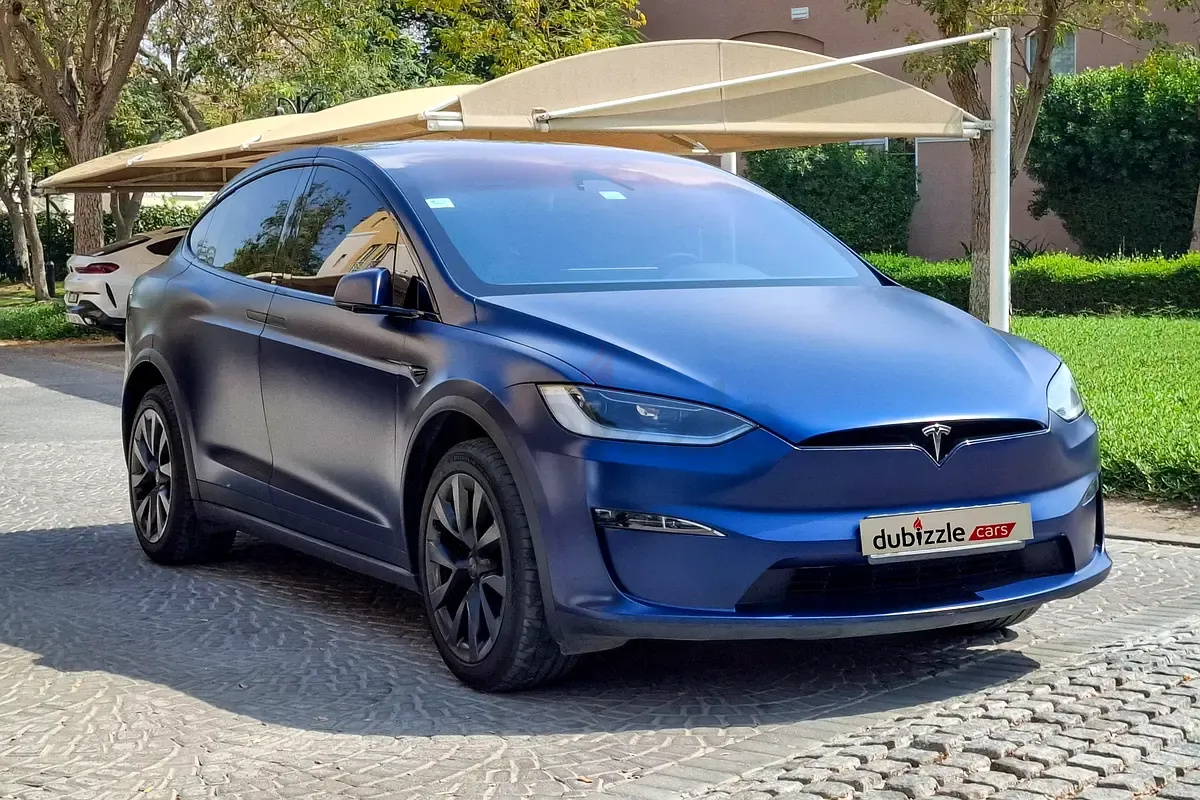 Tesla Model X - фото 1