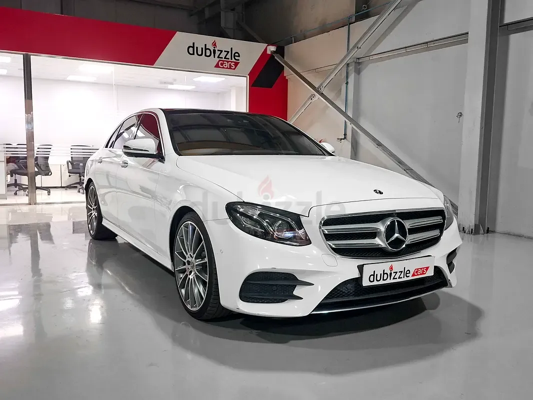 Mercedes-Benz E-Class - фото 1