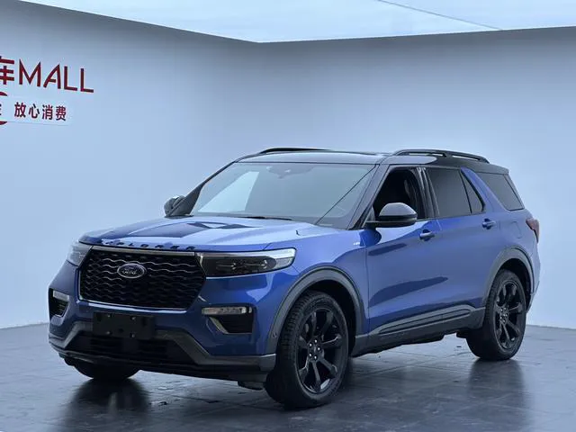 Ford Explorer - фото 1