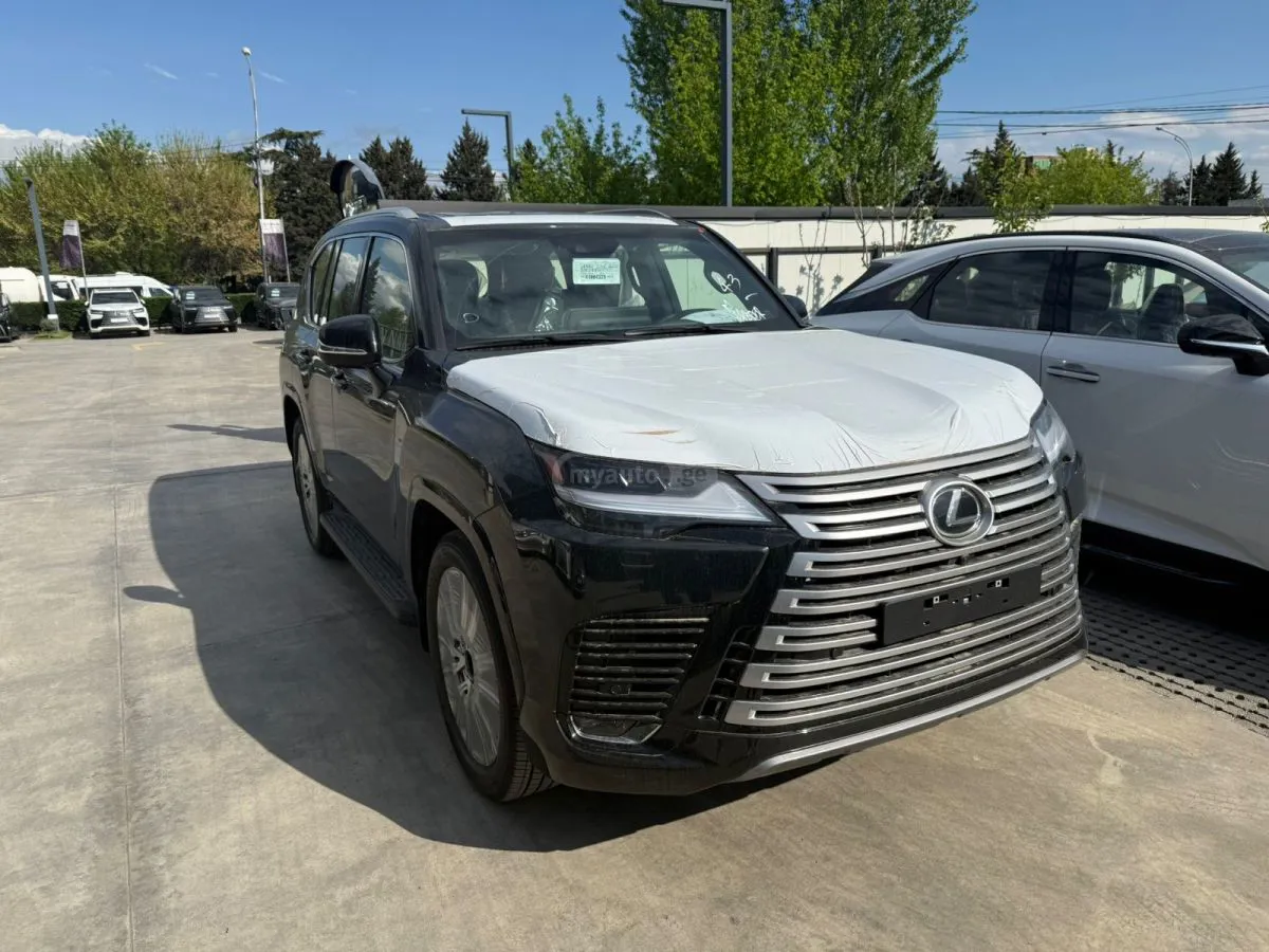 Lexus LX 500 - фото 1