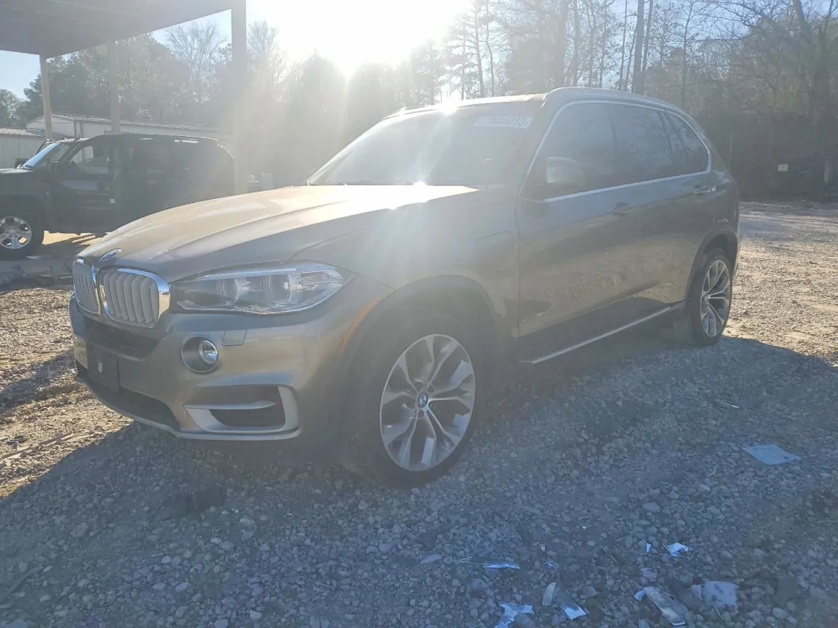 BMW X5 - фото 1