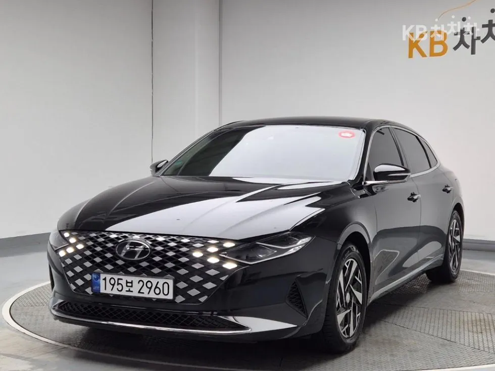 Hyundai 더 뉴 그랜저 하이브리드 2.4 프리미엄 초이스 - фото 1