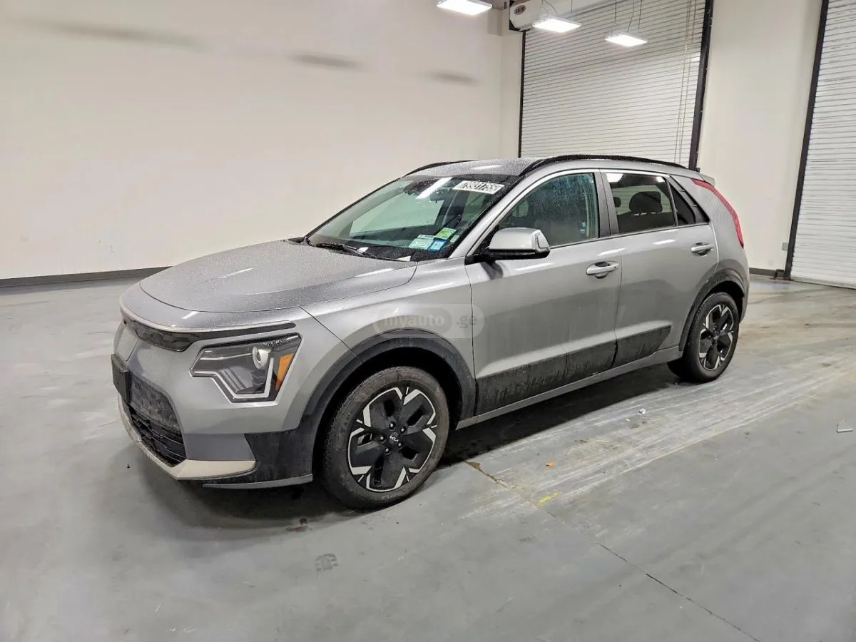 Kia Niro - фото 1