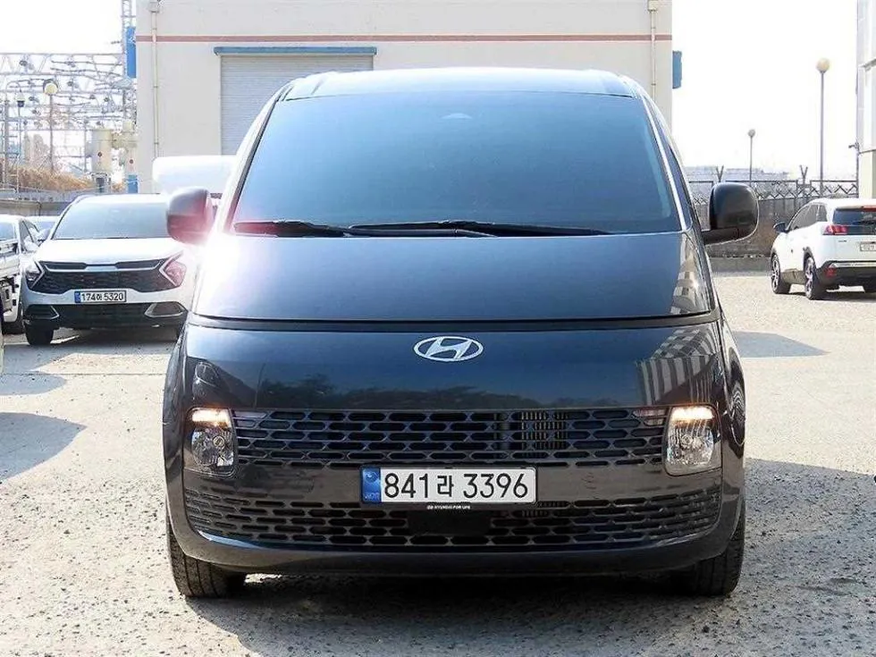 Hyundai 스타리아 카고 2.2 카고 5 스마트 - фото 1