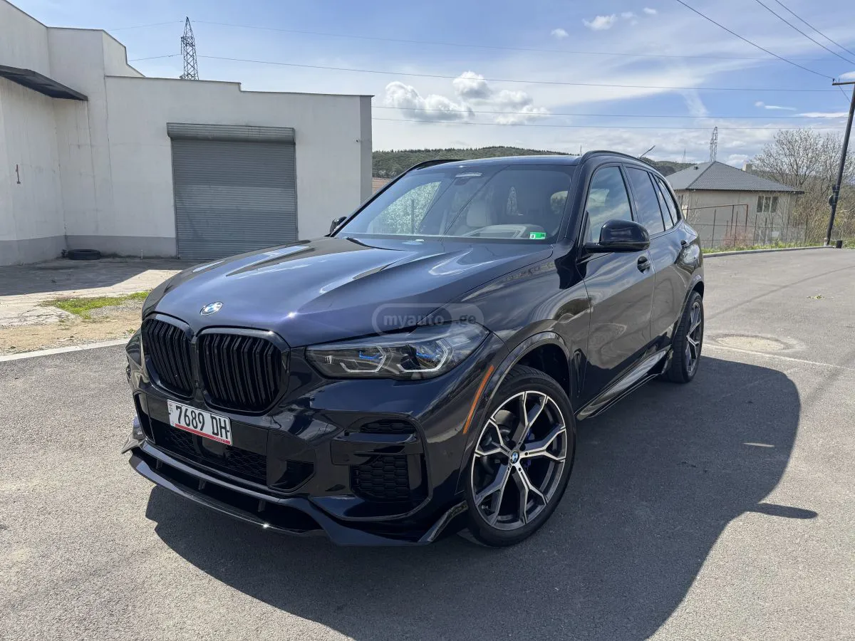 BMW X5 - фото 1