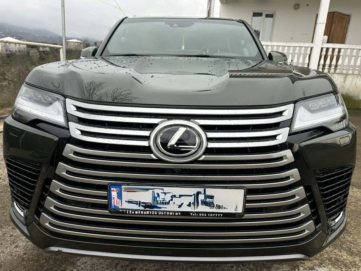 Lexus LX 500 - фото 1
