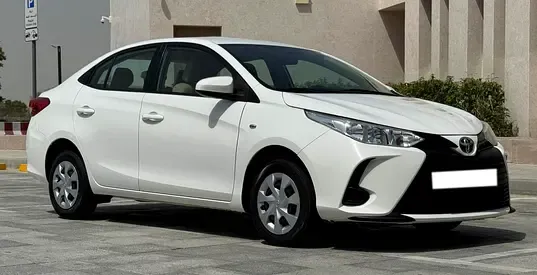 Toyota Yaris - фото 1
