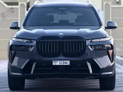 BMW X7 - фото 1