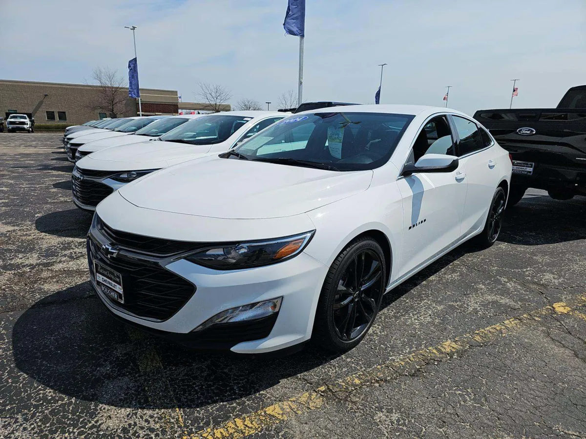 Chevrolet Malibu LT - фото 1