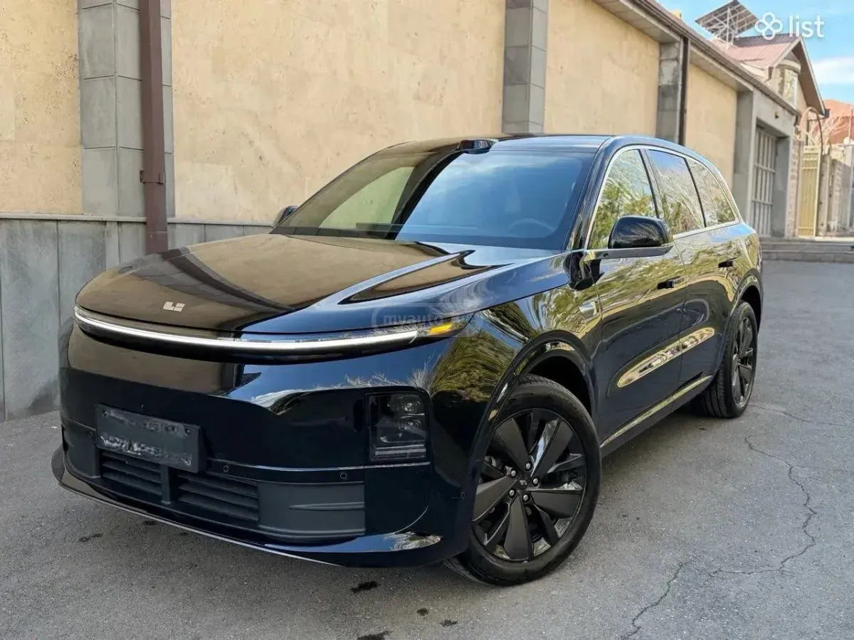 Lixiang L6 - фото 1