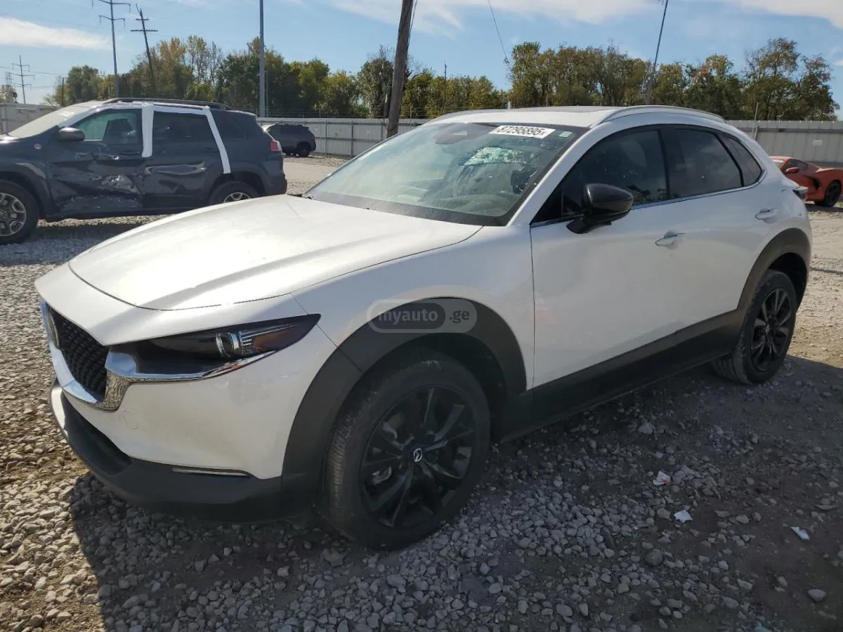 Mazda CX-30 - фото 1