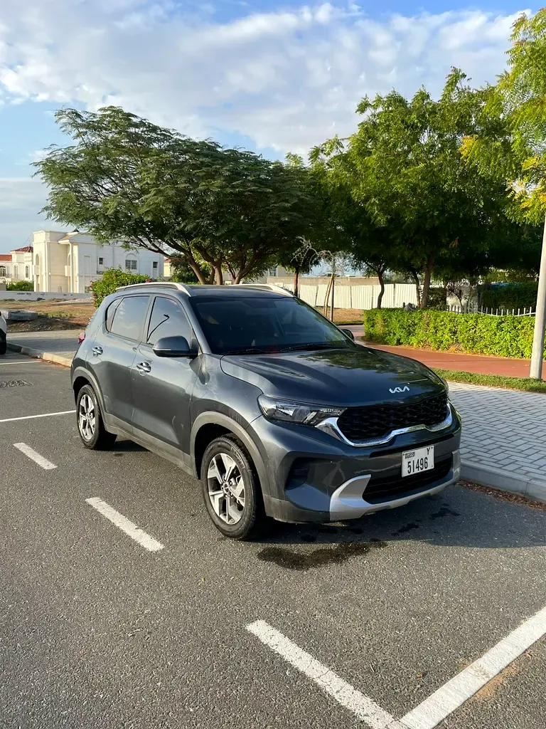 Kia Sonet - фото 1