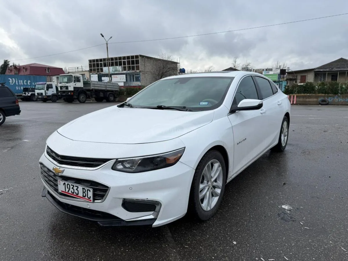 Chevrolet Malibu - фото 1