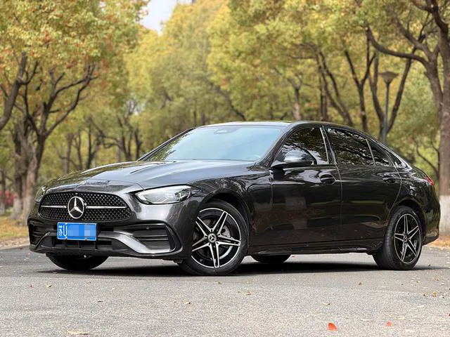 Mercedes-Benz C-Class - фото 1