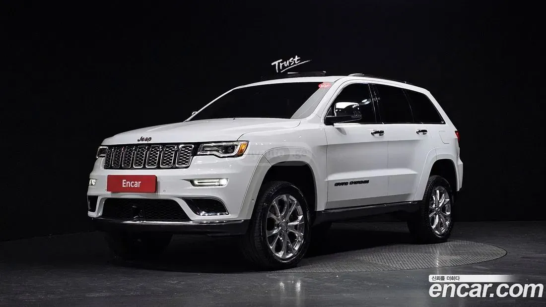 Jeep Grand Cherokee - фото 1