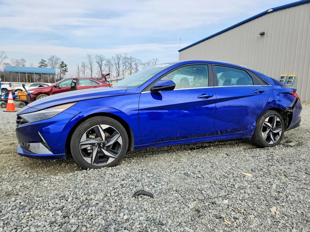 HYUNDAI ELANTRA LIMITED - фото 1