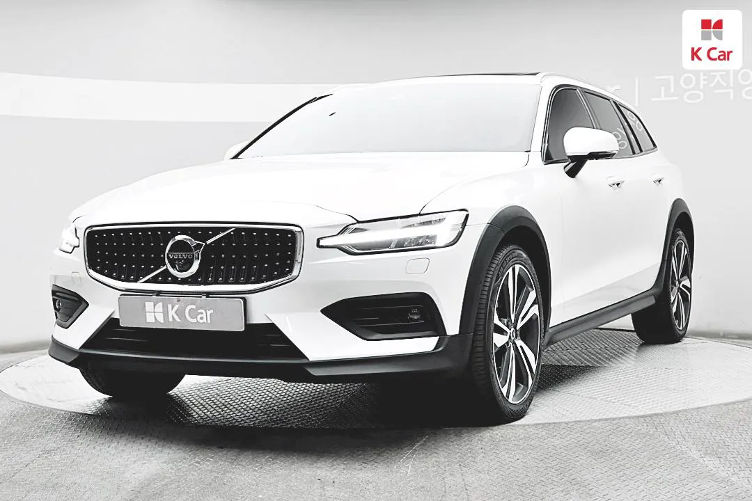 볼보 V60 - фото 1