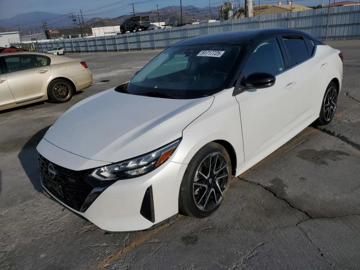 NISSAN SENTRA - фото 1